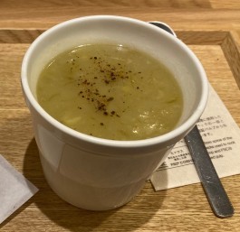 Soup Stock Tokyo Leek and White Kidney Bean Minestrone